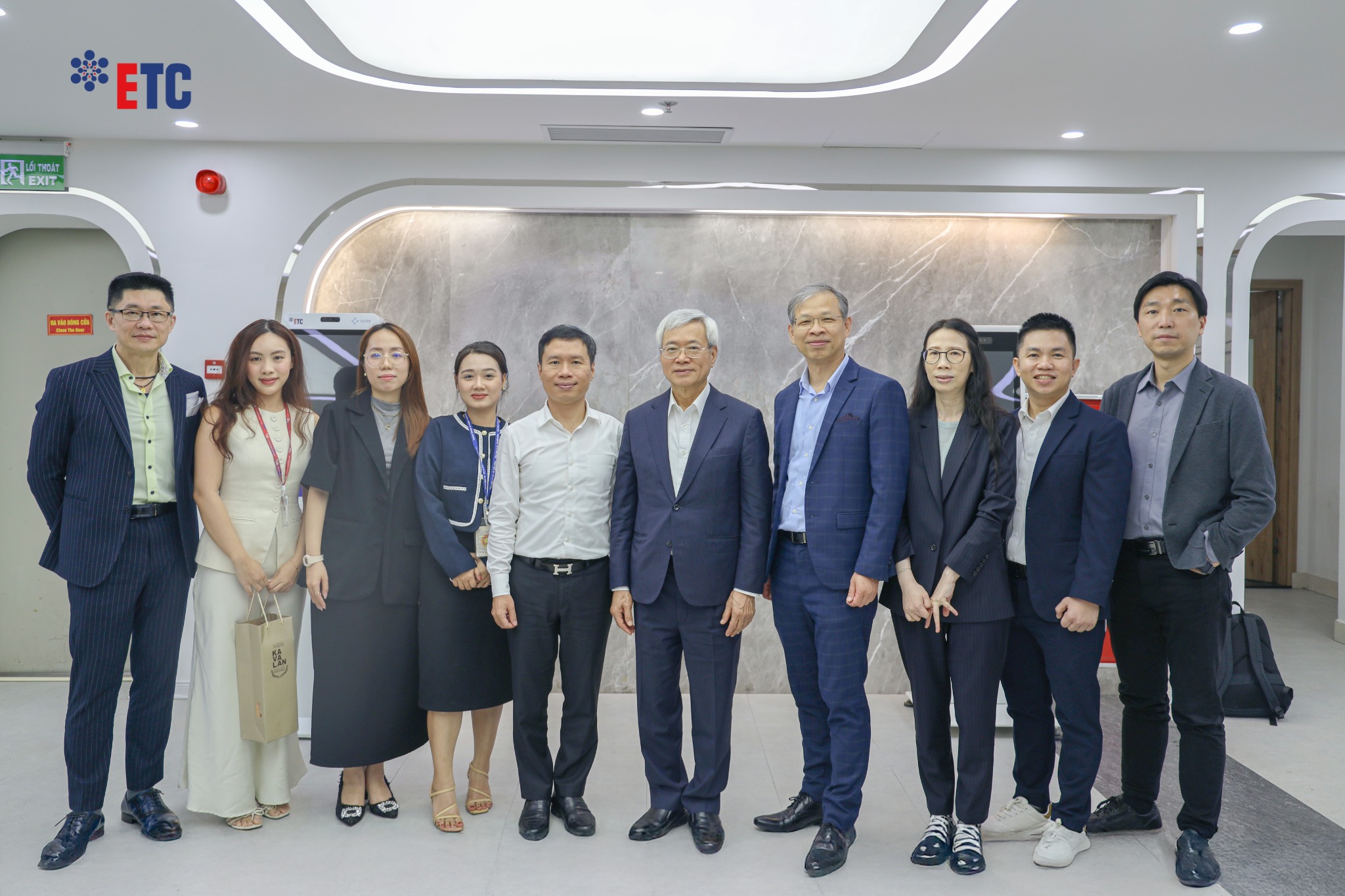 CHỦ TỊCH TẬP ĐOÀN MiTAC & ĐOÀN ĐẠI BIỂU CẤP CAO TỚI THĂM VÀ LÀM VIỆC TẠI ETC