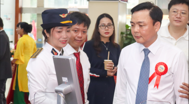 TRIỂN KHAI THÍ ĐIỂM HỆ THỐNG KIỂM SOÁT VÉ BẰNG CÔNG NGHỆ SINH TRẮC QUA XÁC THỰC CCCD TẠI GA HÀ NỘI